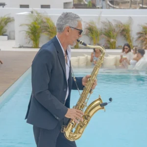 Saxophone Experience in Villa